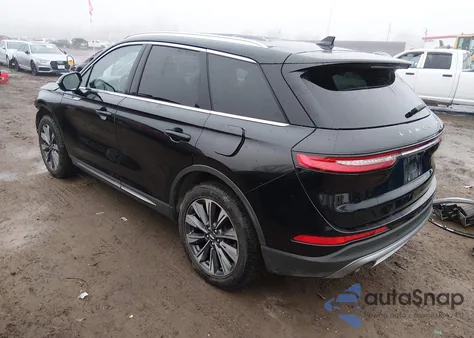 2021 Lincoln Corsair Reserve z USA, uszkodzony, nr VIN 5LMCJ2D97MUL09373